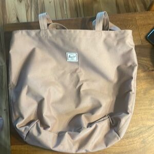 Herschel Classic Tote- 19L